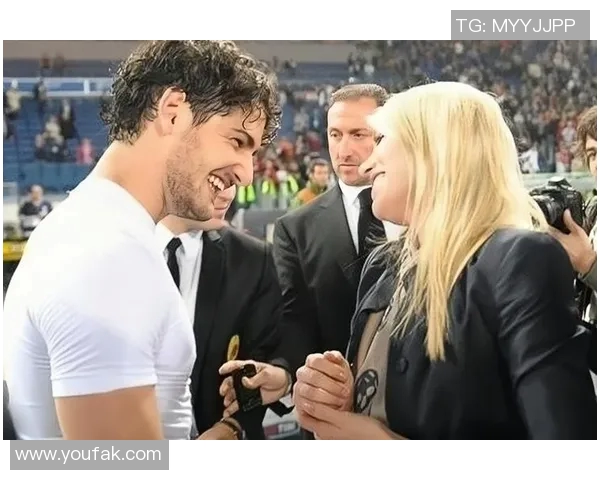 前巴西女模与足球明星的爱情故事揭示了名利与真爱的抉择与挑战